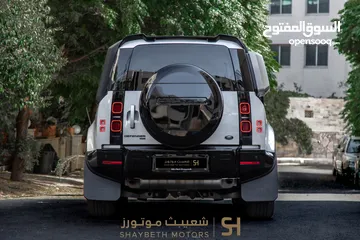  21 Land Rover Defender 2022 Black package plug in hybrid    يمكن التمويل