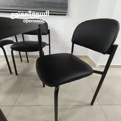  5 طاولة مع أربع كراسي بجودة عاليه للبيع