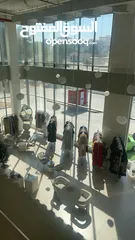  7 محل تجاري للبيع خلو