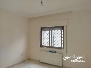  6 الرابية شقة لقطة للبيع قرب إشارة السفارة الصينية طابق ثاني