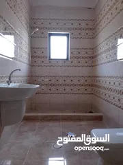  20 للبيع عمارة سكنية مكونة من عدة طوابق في منطقة ماركا الجنوبية