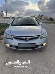  1 هوندا سيفيك 2006 بنزين للبيع ماتور 1.8  جديد (قابل للبدل على سيارة كهربائية او هايبرد)