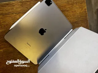  3 iPad Pro11 2022 M2  مستعمل بحال الجديد