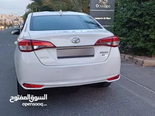  4 تويوتا يارس 2019   ماتور 1500cc بسعر 11500 دينار  الشكل الجديد فحص كامل 7 جيد بدون ملاحظات او قصعات