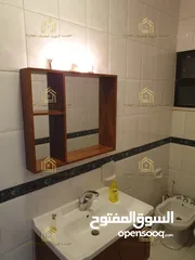  3 شقة فارغة - الجاردنز - 3نوم - 186م