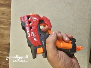  5 small toy blaster