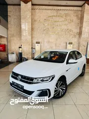 5 فولكس فاجن ايبورا فحص كامل جمرك جديد 11300 دينار فرش جلد وحالة ممتازة