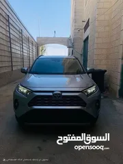  1 تويوتا RAV4