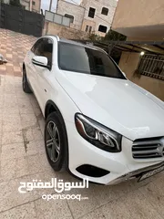  10 Mercedes GLC350e 4 MATIC  2018