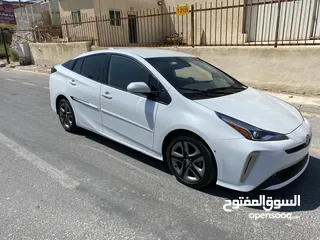  1 تويوتا بريوس تصلح للاعفاءات والجمرك 2022 ماشيه 10 الاف فحص 4 جيد صنف Xle فل كامل