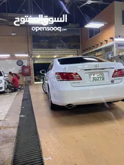  4 لكزس ES 350 2010