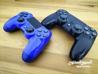  3 PS4 Slim 500GB - Like New  2 Controllers + 3 Disc Games + 8 Preinstalled Games!