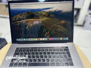  2 Apple MacBook i7 2018 16GB 256GB