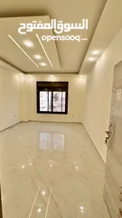  3 شقق جديده من المالك/ مجمع عمان مقابل الكارفور