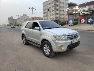  1 تيوتا فورشنر مديل 2009 دبل اربعه بصطون مجمرك