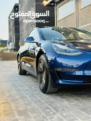  18 Tesla Model 3 standard plus