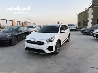  2 كيا نيرو 2020 بحاله الوكاله عداد 21 الف