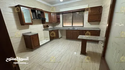 5 شقة مميزة - حي الصحابة - 3نوم 1ماستر - 200م - قرب الخدمات العامة