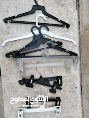  2 ستاندات  محل ملابس وعلاقات