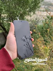  26 ايفون 12 برو ماكس 256 جيجا بطارية 80٪؜ مغير شاشة وكاميرا بصمة الوجه شغالة السعر 1000 شيكل.