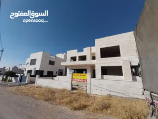  2 فيلا قيد الإنشاء للبيع من المالك مباشرة