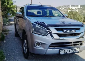  3 ‎ايسوزو D-max موديل 2017 للبيع