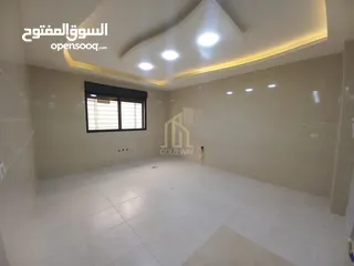  10 تملك شقة أرضية 170م مميزة في أجمل مناطق أبو نصير/ ref 2015