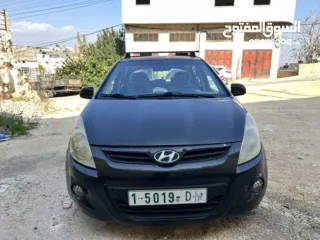  2 هونداي i20  2011 تومتيك مطور 1400 بنزي