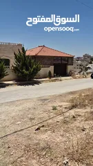  30 فيلا لم تسكن تشطيب فخم واجهة 35 متر حجر عالشارع في منطقة الجريبا - ياجوز