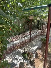  14 ششقق مفروشه ومستقله في جبال عجلون