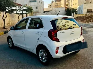 4 Kia picanto