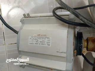  7 مراوح مكيف عدد 2شغالات100/100كانو ركبين على كمبرسر 8.5