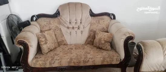  6 طقم كنب خشب زان مصري للبيع بحالة جيدة