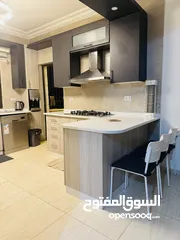  2 شقة سوبر ديلوكس مفروشة جديدة للايجار الشهري و السنوي في ارقى مناطق مرج الحمام بالقرب من دوار البكري