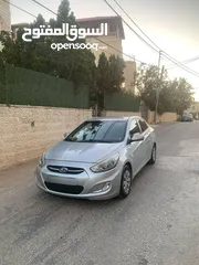  1 اكسنت سولار 2015 بحالة ممتازة موجوده بالخليل