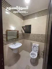  11 شقة طابق اول للبيع طبربور