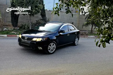  11 كيا فورتي فل مع فتحه سقف وبصمه 2011 اصل برايفت