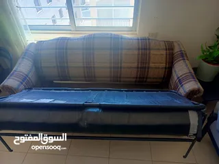  2 للبيع Sofabed بحالة ممتازه