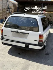  2 اوبل اوميغا ستيشن 1991