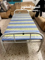  1 جديد وفرنا سرير حديد قابل للطي ومريح   سرير حديد ابيض قابل للطي    تصميم عملي وعصري