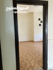  22 شقة فارغة - دير غبار - 3نوم 1ماستر - 200م - بلكونتين بإطلالــــه مميزة - قرب الخدمات - موقع هادئ