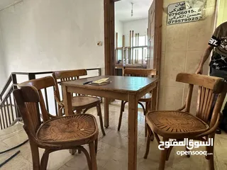  2 طاولات + كراسي  /مطاعم  كافيهات. مستعمل