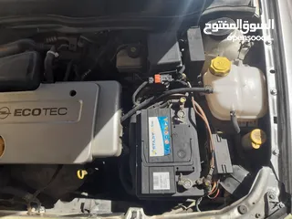  4 اوبل استرا