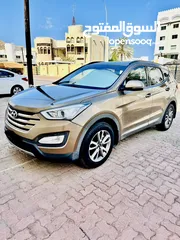  9 Hyundai Santafe 2015 model for sale