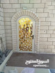  10 تفصيل ابواب وحراسات ودرزينات وكل شي يخص عالم الحديد