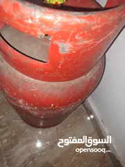  3 ثلاث جرات غاز للبيع  الوحدة ب30 دينار فاضية