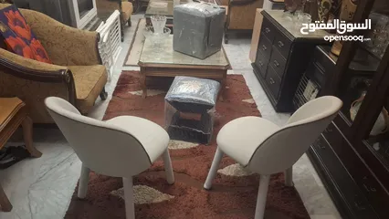  2 بففات تركية وكراسي اسبانية وتركية (جديدة)  (NEW) KELEBEK/ ACTIU