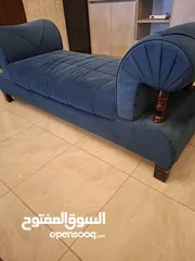  1 كنباية مقاس 170*100 تصميم مميز خشب زان بحالة جيدة للبيع بسعر مغري!
