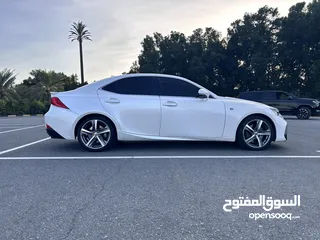  6 LEXUS IS300 - 2017- very clean car