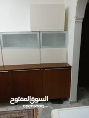  9 مطبخ خشب جوايكو مميز شبه جديد للبيع بالسعر مميز جدا المطبخ عبارة عن 3 واجهات بحالة الوكالة مميز جدا